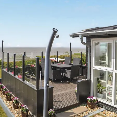 Gorgeous Home In Esbjerg V With House Sea View * 埃斯比约