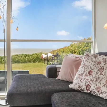 Four-bedroom In V Vakantiehuis