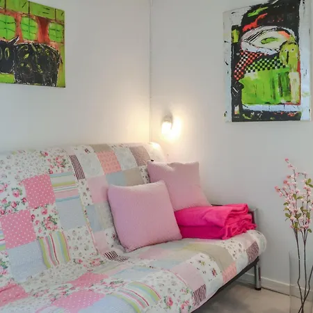 Vakantiehuis Four-bedroom In V